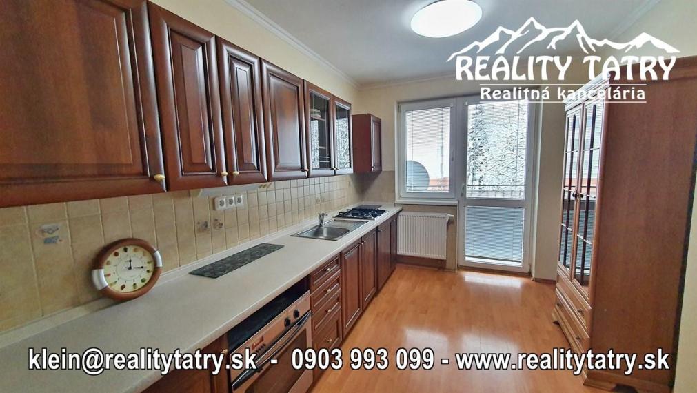 Veľký 3 izbový byt s balkónmi 100 m2 v Poprade - Zariadený - Samostatné kúrenie