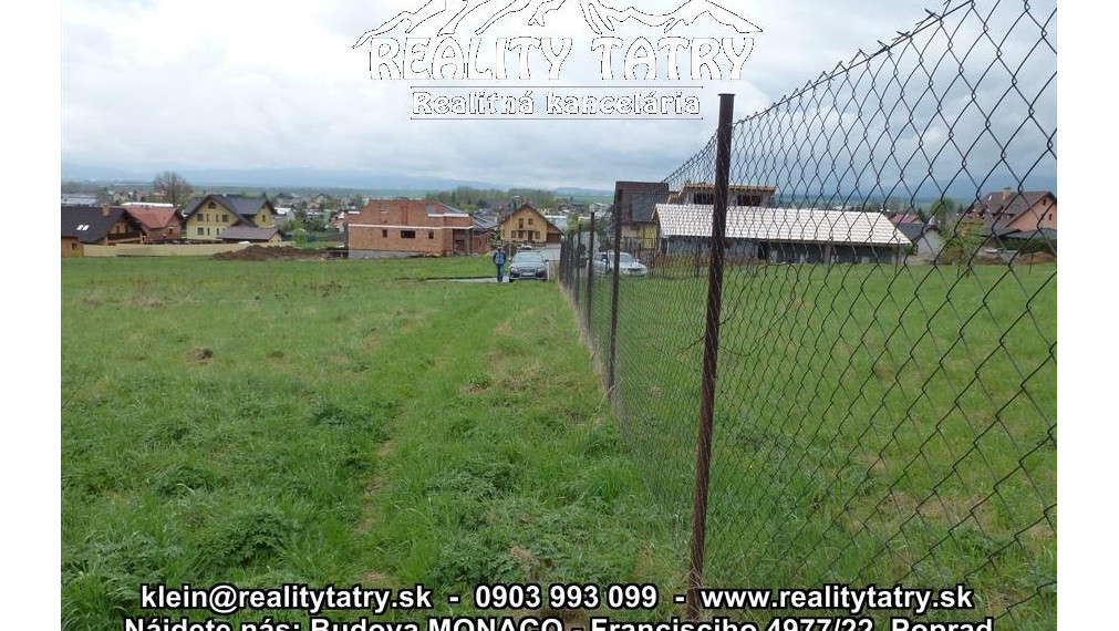 Stavebný pozemok 1458 m2 s nádherným výhľadom na V. Tatry vo Veľkej Lomnici blízko centra obce - ODPORÚČAME !!!
