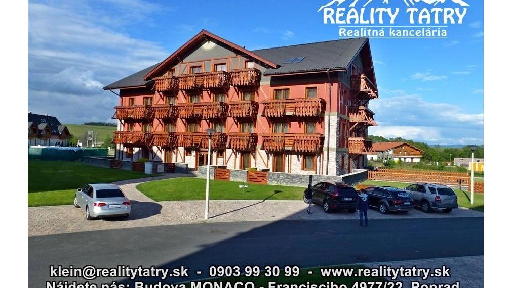 EXKLUZÍVNE - Slnečný apartmánový 2 izbový byt s 2 balkónmi, pekným výhľadom na V.Tatry vo Veľkej Lomnici- ODPORÚČAME !!!