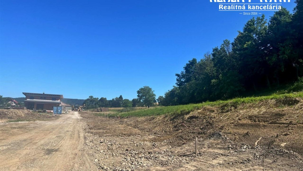 Stavebné pozemky pri Púchove v obci Dolné Kočkovce od 686 m2 do 1658 m2