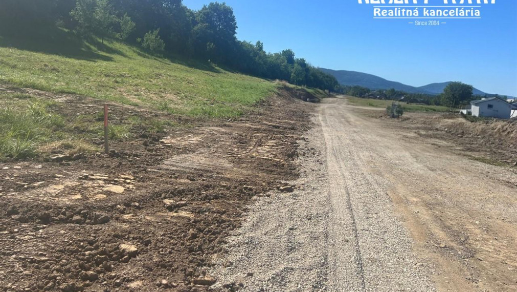 Stavebné pozemky pri Púchove v obci Dolné Kočkovce od 686 m2 do 1658 m2