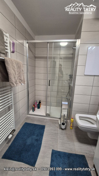 Byt 1 izbový s balkónom - kompletne zariadený v Poprade - TOP STAV - NOVOSTAVBA - ODPORÚČAME !!!