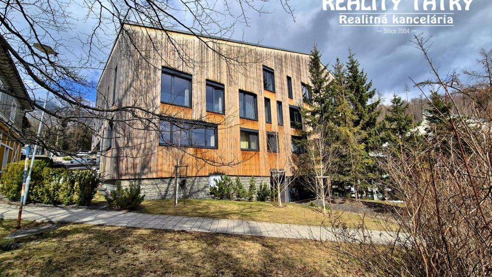 Apartmán 2 izbový s parkovacím státím - TOP STAV, TOP LOKALITA - ODPORÚČAME !!!