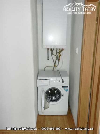 Byt 3 izbový s balkónom 91 m2 - kompletne zariadený v Poprade - ODPORÚČAME !!!