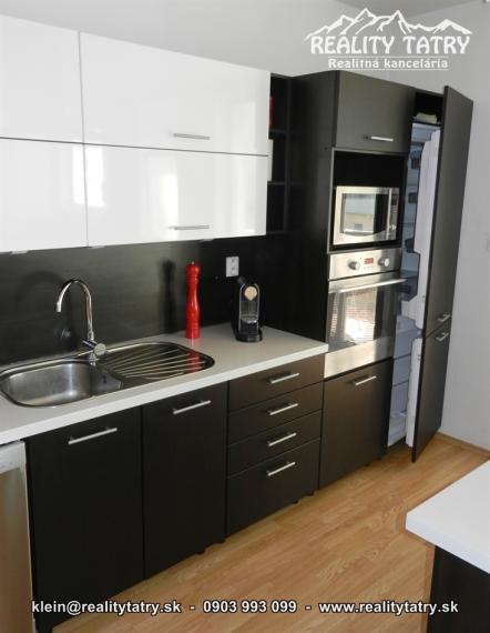 Byt 3 izbový s balkónom 91 m2 - kompletne zariadený v Poprade - ODPORÚČAME !!!