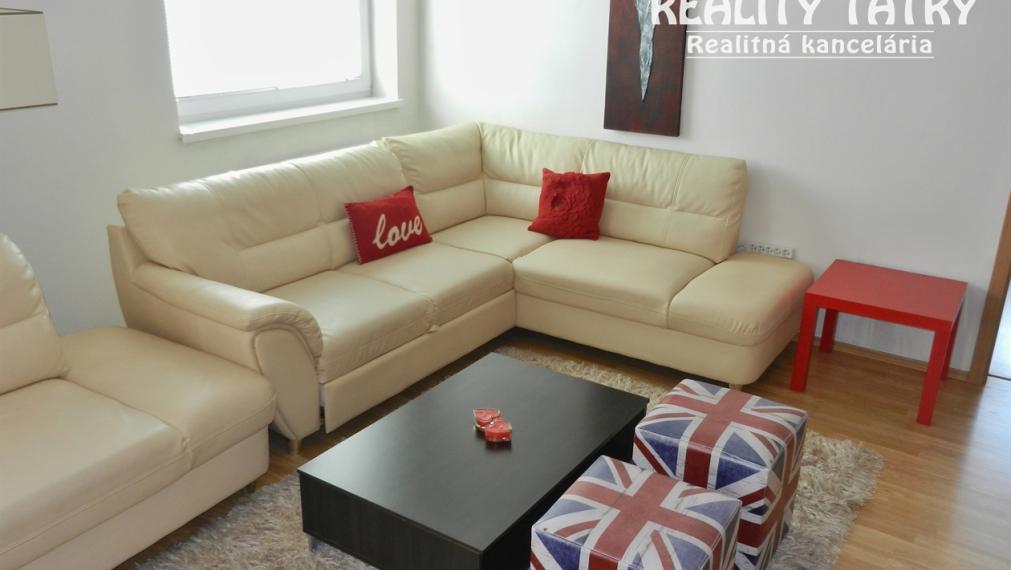 Byt 3 izbový s balkónom 91 m2 - kompletne zariadený v Poprade - ODPORÚČAME !!!