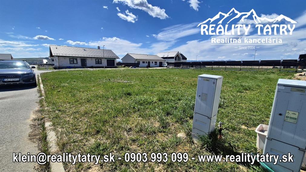 Stavebný pozemok 616 m2 vo Veľkej Lomnice - lokalita NATUR REZORT - ODPORÚČAME !!!