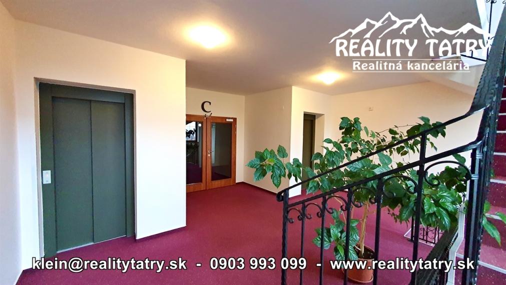 Apartmánový 2 izbový byt 46 m2 s parkovacím miestom vo Veľkej Lomnici - ODPORÚČAME !!!