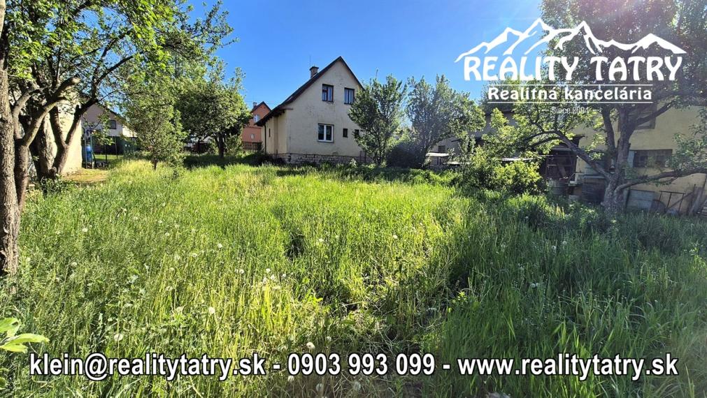 Rodinný dom na rozľahlom pozemku 1550 m2 s garážou a hospodárskou budovou - Poprad - Matejovce