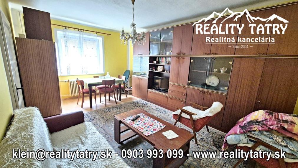 Rodinný dom na rozľahlom pozemku 1550 m2 s garážou a hospodárskou budovou - Poprad - Matejovce