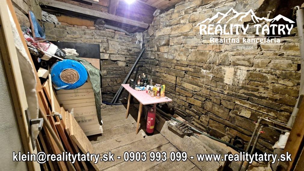 Rekreačná chalupa v tichom lesnom prostredí na polosamote v obci ŽDIAR