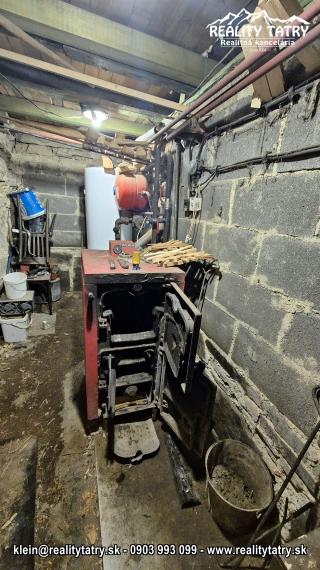 Rekreačná chalupa v tichom lesnom prostredí na polosamote v obci ŽDIAR