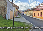 Rodinný dom v centre mesta LEVOČA - ul. Košická, investičná príležitosť aj na penzión - ODPORÚČAME !!! - fotografia 3
