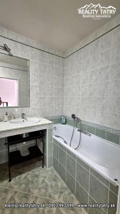 Mezonetový byt 3 izbový s loggiou, krbom a garážovým státím v širšom centre - ODPORÚČAME !!! - fotografia 15