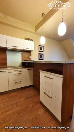 Apartmánový 2 izbový byt 46 m2 s parkovacím miestom vo Veľkej Lomnici - ODPORÚČAME !!! - fotografia 5
