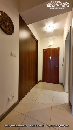 Apartmánový 2 izbový byt 46 m2 s parkovacím miestom vo Veľkej Lomnici - ODPORÚČAME !!! - fotografia 13