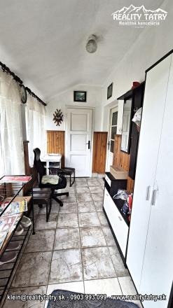 NOVÁ CENA !!! Rodinný dom na rozľahlom pozemku 1550 m2 s garážou a hospodárskou budovou - Poprad - Matejovce - fotografia 7