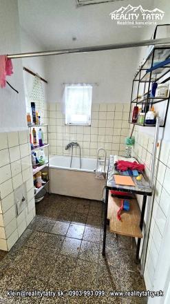 NOVÁ CENA !!! Rodinný dom na rozľahlom pozemku 1550 m2 s garážou a hospodárskou budovou - Poprad - Matejovce - fotografia 15