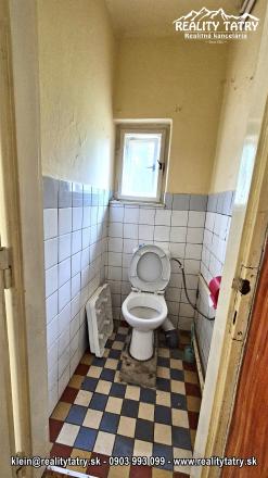 NOVÁ CENA !!! Rodinný dom na rozľahlom pozemku 1550 m2 s garážou a hospodárskou budovou - Poprad - Matejovce - fotografia 19