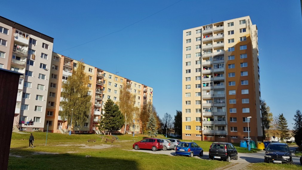 Slnečný 3 izbový byt s balkónom na Starom Juhu v Poprade - Top výhľad na V.Tatry