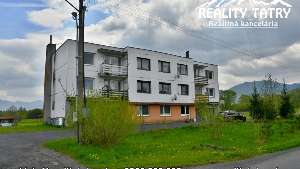 Veľký 3 izbový byt aj ako CHALUPA na LIPTOVE s balkónom 81 m2 a garážou v dedinke ĽUBEĽA - ODPORÚČAME !!!