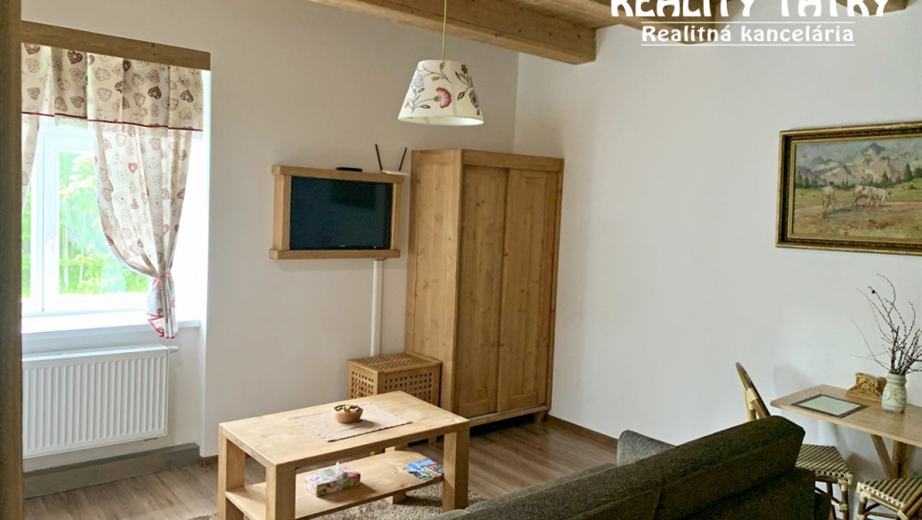 Apartmán 2 izbový v Tatranskej Lomnici - Zariadený, Výborný stav, TOP LOKALITA !!!