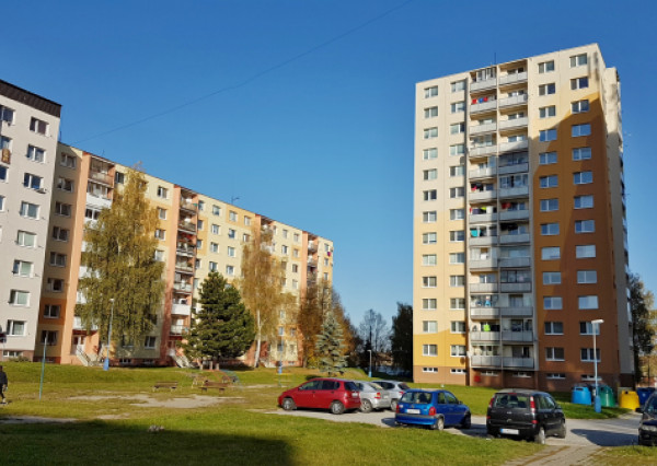 Slnečný 3 izbový byt s balkónom na Starom Juhu v Poprade - Top výhľad na V.Tatry