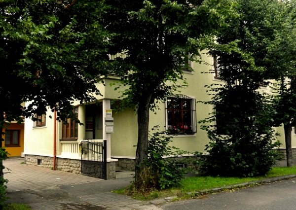 Polyfunkčná budova blízko centra mesta v POPRADE - ODPORÚČAME !!!