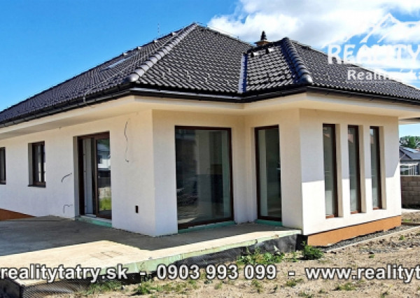 NOVOSTAVBA - Rodinný dom - Bungalov v Top lokalite Spišská Teplica - ODPORÚČAME !!!